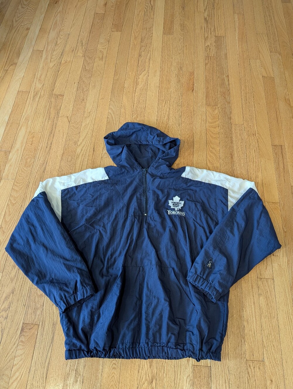 90s Toronto Maple Leafs Windbreaker (Men's XL)